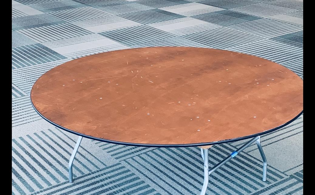 72" round table with wood top